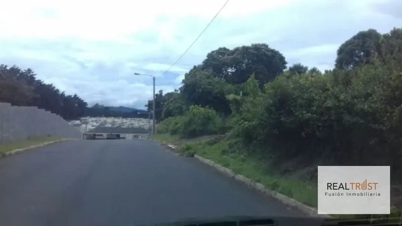 TERRENO EN VENTA ENTRADA A OLMECA KM 17 — Terreno en Venta en Carretera a El Salvador, Guatemala, Ciudad — foto 1 de 4
