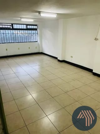 ALQUILER DE EDIFICIO EN EXCELENTE ÁREA COMERCIAL - ZONA 05 — Edificio en Alquiler en Zona 5, Guatemala, Ciudad — miniatura 3 de 6