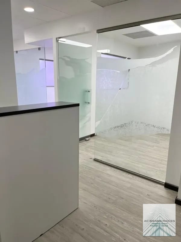 Oficina en venta Torino 1 — Oficina en Venta en Torino, Zona 10, Guatemala, Ciudad — foto 1 de 8