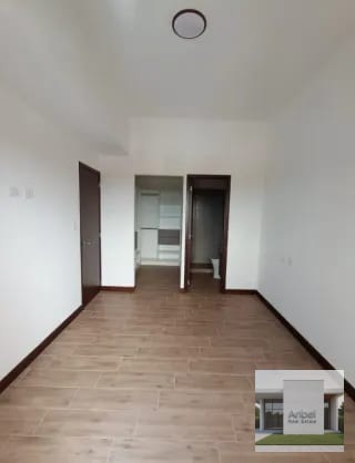 CASALINI DIAGONAL Apartamento 2 Dormitorios cada uno con baño, balcón y walk in closet Zona 10 — Apartamento en Alquiler en Casalini Diagonal 6, Zona 10, Guatemala, Ciudad — miniatura 9 de 11