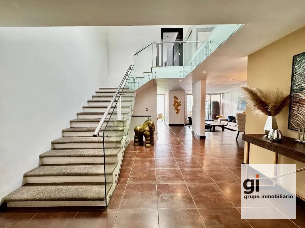 Casa moderna con piscina 4 habs / fuera de garita Z.14 — Casa en Venta en Zona 14, Guatemala, Ciudad — foto 16 de 16