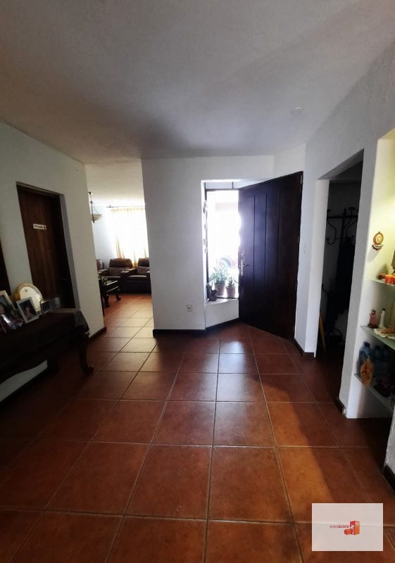 Casa uso residencia, oficina o incluso bodega Col.Trinidad — Bodega / Ofibodega en Venta en Trinidad, Zona 15, Guatemala, Ciudad — foto 1 de 10