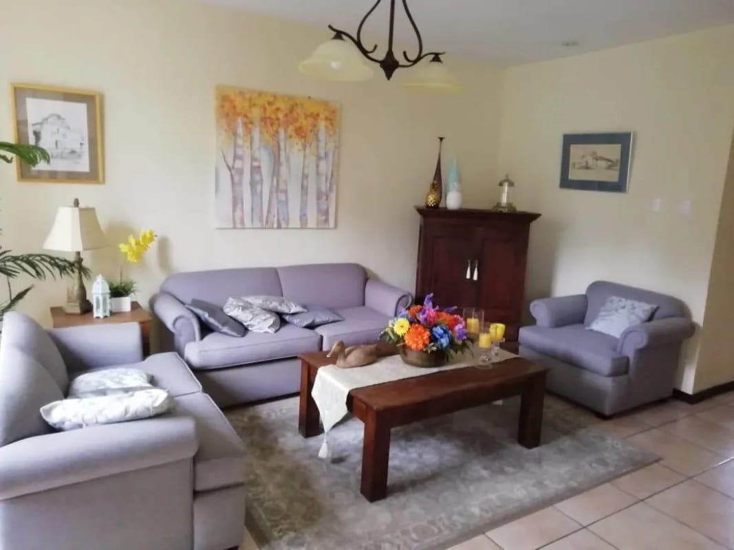 PRECIOSA CASA EN VENTA CARRETERA A EL SALVADOR KM22.7 — Casa en Venta en Villas Campestre II, Carretera a El Salvador, Guatemala, Ciudad — foto 5 de 13