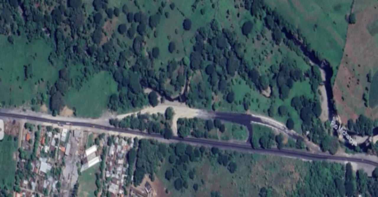 ALQUILO TERRENO COMERCIAL ORILLA DE CARRETERA KM67.8 CARRETERA A TAXISCO — Terreno en Alquiler en Escuintla, Escuintla — foto 1 de 5