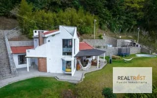 Casa en Venta con Vista al Lago de Atitlán a 20 Minutos de Panajachel — Casa vacacional en Venta en San Andres Semetabaj, Sololá — miniatura 12 de 15