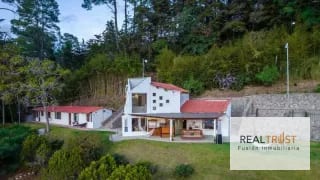 Casa en Venta con Vista al Lago de Atitlán a 20 Minutos de Panajachel — Casa vacacional en Venta en San Andres Semetabaj, Sololá — miniatura 11 de 15