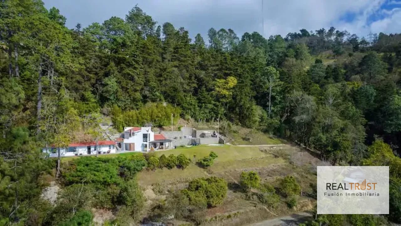 Casa en Venta con Vista al Lago de Atitlán a 20 Minutos de Panajachel — Casa vacacional en Venta en San Andres Semetabaj, Sololá — foto 9 de 15