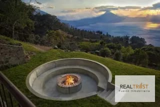 Casa en Venta con Vista al Lago de Atitlán a 20 Minutos de Panajachel — Casa vacacional en Venta en San Andres Semetabaj, Sololá — miniatura 4 de 15