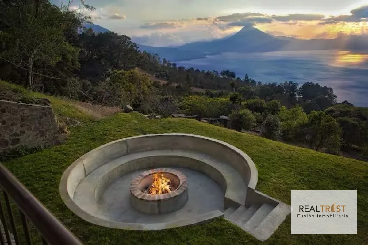 Casa en Venta con Vista al Lago de Atitlán a 20 Minutos de Panajachel — Casa vacacional en Venta en San Andres Semetabaj, Sololá — foto 4 de 15