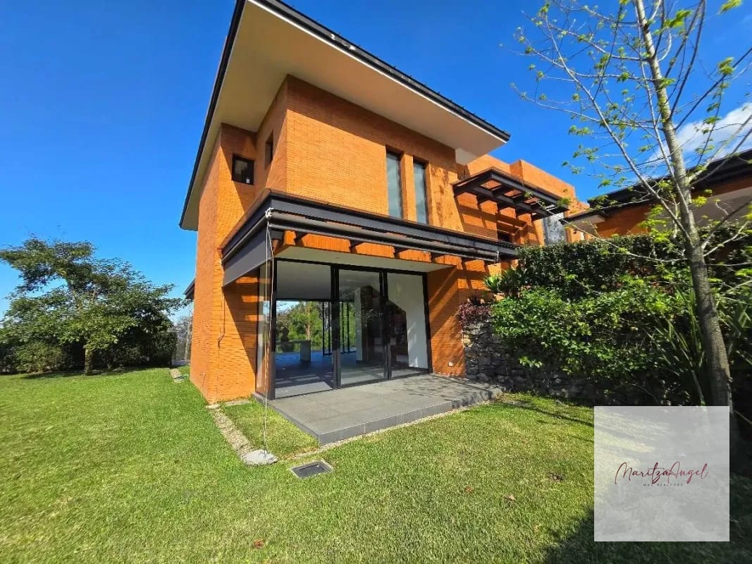 CASA EN VENTA EL PULTE GOLF — Casa en Venta en El Pulté Golf, Zona 16, Guatemala, Ciudad — foto 1 de 12