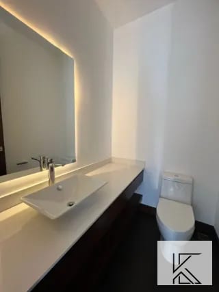 Hermoso y moderno apartamento en zona 14 — Apartamento en Venta en Echo, Zona 14, Guatemala, Ciudad — miniatura 8 de 17