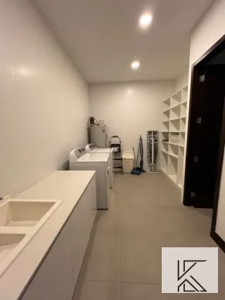 Lujoso y elegante apartamento en Edificio Echo zona 14 — Edificio en Alquiler en Echo, Zona 14, Guatemala, Ciudad — miniatura 6 de 16
