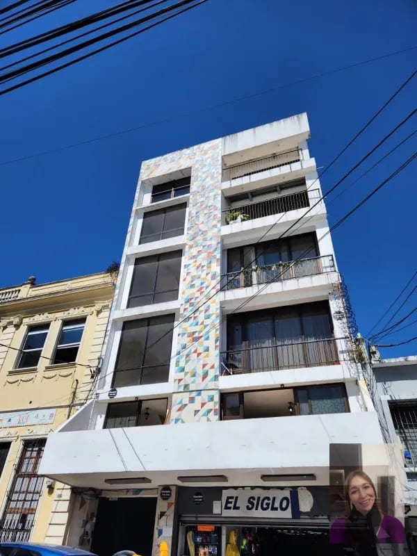 Amplia Bodega en Venta — Bodega / Ofibodega en Venta en Zona 1, Guatemala, Ciudad — foto 1 de 7