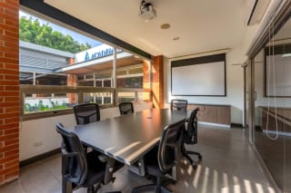 Interesante Propiedad en alquiler para Negocio, Academias, Universidades, Restaurantes, Negocios de Entretenimiento y más en zona 15. — Local en Alquiler en Zona 15, Guatemala, Ciudad — miniatura 3 de 11