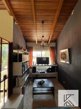 Bella casa en Venta en zona 7 de Mixco, a pocas cuadras de la a Roosevelt — Casa en Venta en Zona 7 Mixco, Guatemala, Ciudad — miniatura 3 de 16