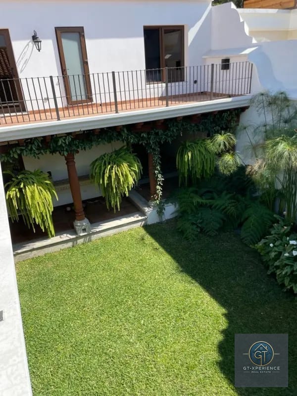Linda casa en Antigua Guatemala, Condado El Obispo — Casa en Venta en Antigua, Sacatepéquez — foto 3 de 16