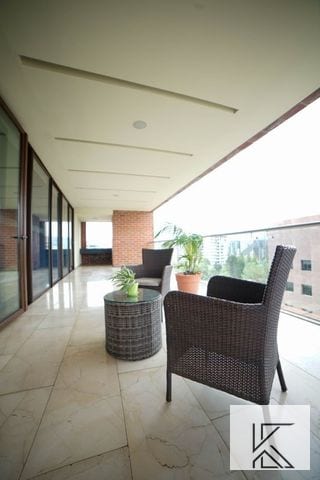 Apartamento de lujo en zona 10, de 2 habitaciones — Apartamento en Venta en Zona 10, Guatemala, Ciudad — miniatura 10 de 13