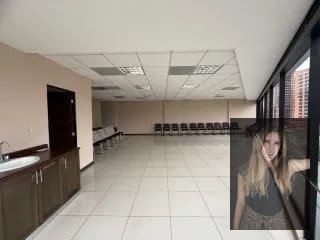 Oficina en renta en Design Center zona 10 — Oficina en Alquiler en Zona 10, Guatemala, Ciudad — miniatura 5 de 10