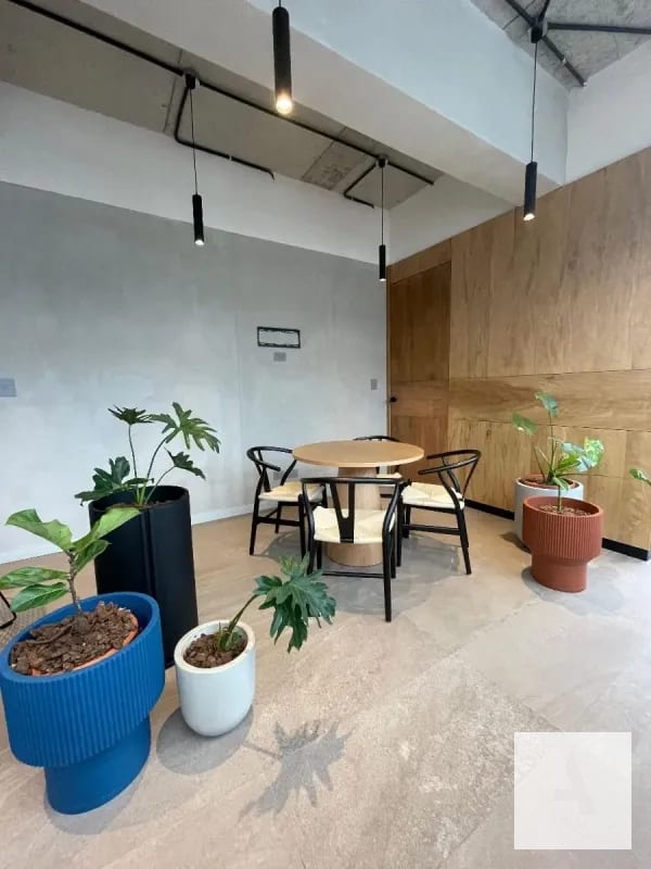 Moderna oficina para estrenar, completamente equipada y decorada - Zona 10 — Oficina en Alquiler en Vasanta, Zona 10, Guatemala, Ciudad — foto 3 de 9