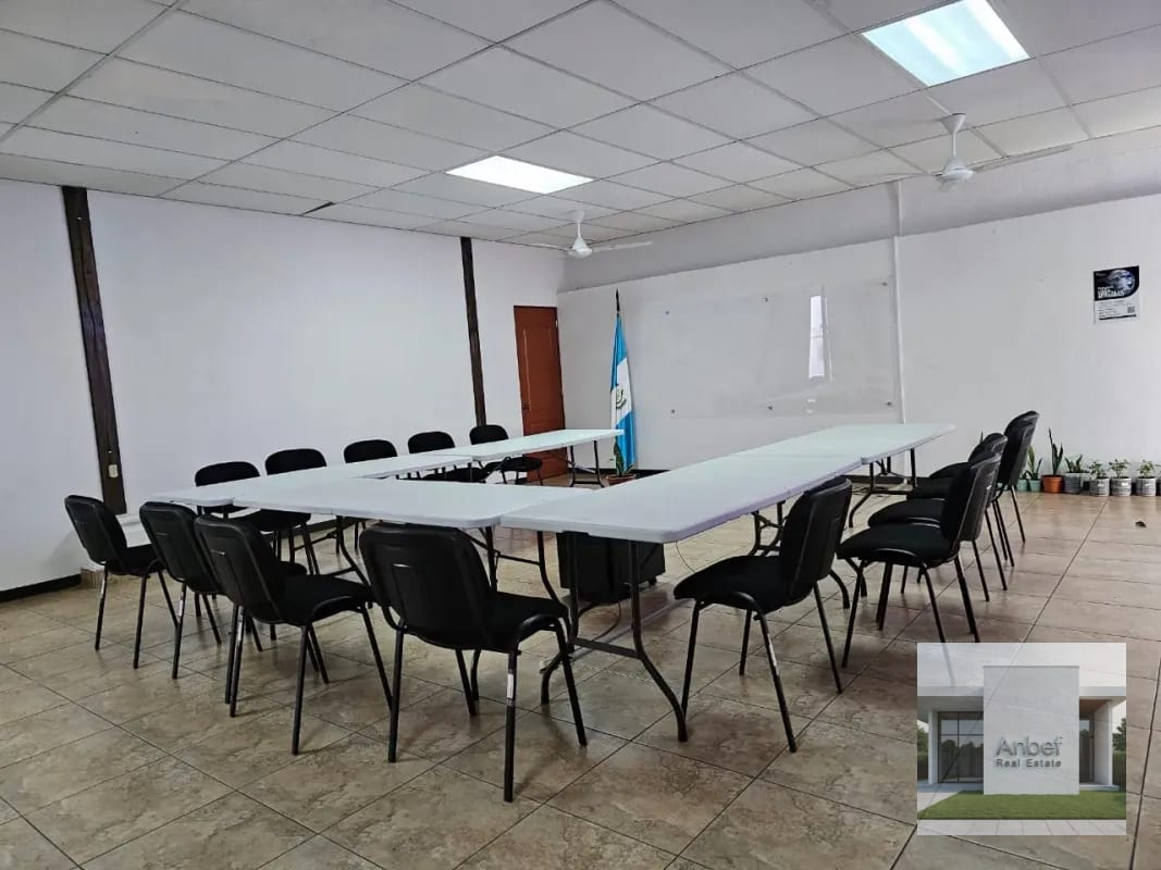 CASA de 282 m² en Alquiler, Uso exclusivo Oficinas con 11 Parqueos en Zona 10 — Casa en Alquiler en Zona 10, Guatemala, Ciudad — foto 9 de 10