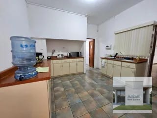 CASA de 282 m² en Alquiler, Uso exclusivo Oficinas con 11 Parqueos en Zona 10 — Casa en Alquiler en Zona 10, Guatemala, Ciudad — miniatura 2 de 10