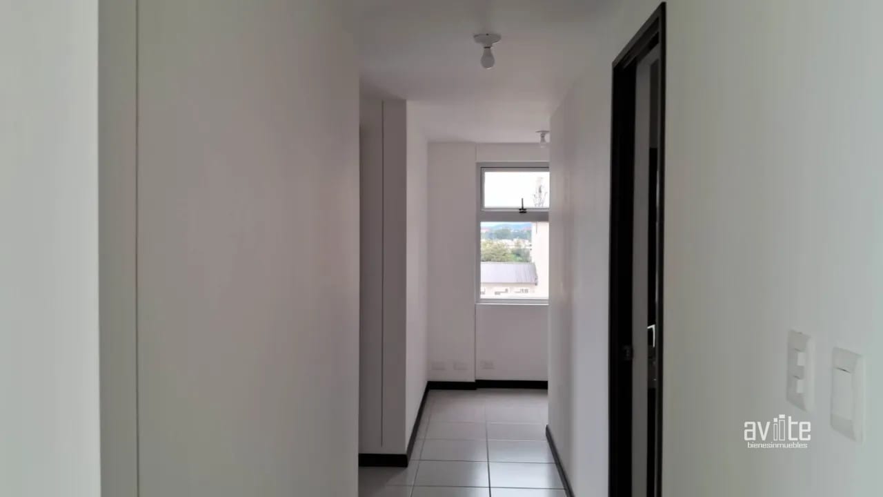 Condado Naranjo, Serena.  de 3 habitaciones.  Q6200 con mantenimiento incluido — Apartamento en Alquiler en Condado Naranjo, Zona 4 Mixco, Guatemala, Ciudad — foto 7 de 14