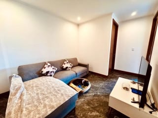 Apartamento en Renta en Zona 10 con Espacios Amplios y Funcionales + Amenidades Exclusivas — Apartamento en Alquiler en Zona 10, Guatemala, Ciudad — miniatura 9 de 17