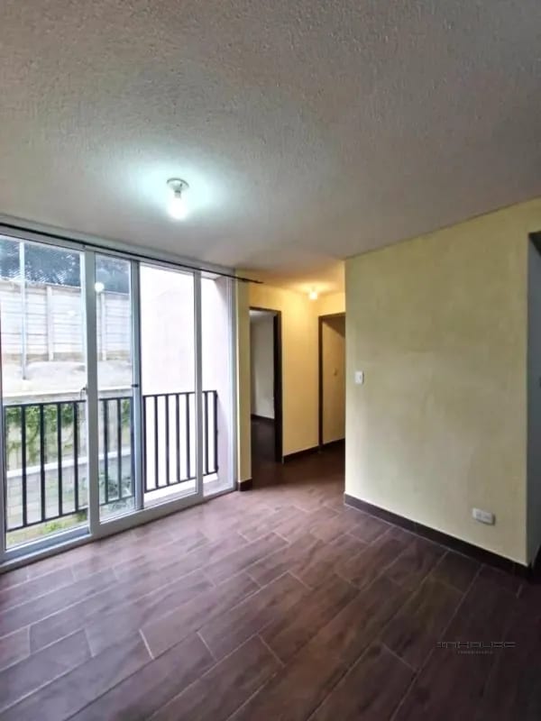 APARTAMENTO EN VENTA ZONA 10  DE MIXCO — Apartamento en Venta en Zona 10 Mixco, Guatemala, Ciudad — foto 3 de 9