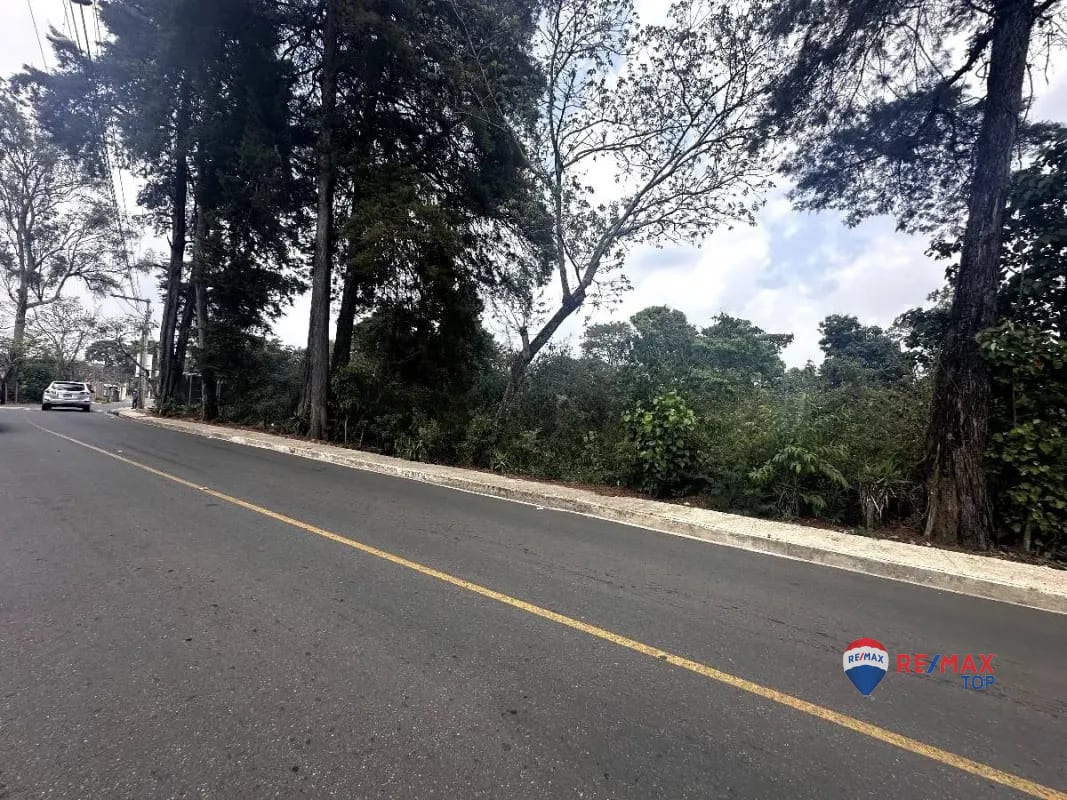 TERRENO PARA USO RESIDENCIAL O COMERCIAL EN KM. 30 CA-1 RUTA A EL SALVADOR, FRAIJANES — Terreno en Venta en km 26-30, Carretera a El Salvador, Guatemala, Ciudad — foto 3 de 7
