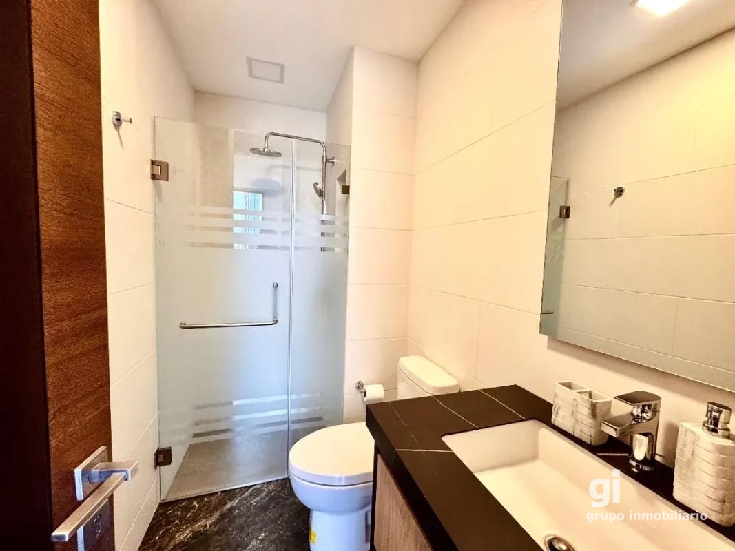 Apartamento en Venta en Zona 10 con Espacios Amplios y Funcionales + Amenidades Exclusivas — Apartamento en Venta en Zona 10, Guatemala, Ciudad — foto 14 de 17