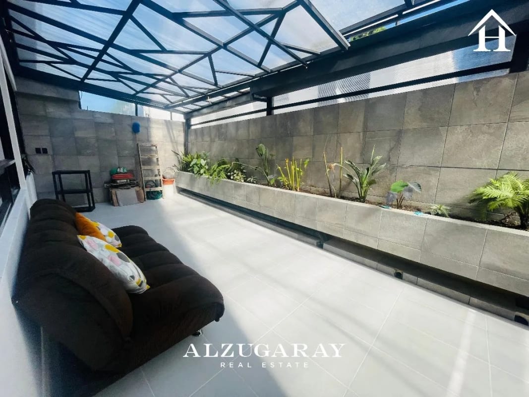APTO AMPLIO BALCÓN  3 HAB. / EDIF.  ZONA 16 — Apartamento en Venta en Zona 16, Guatemala, Ciudad — foto 2 de 10