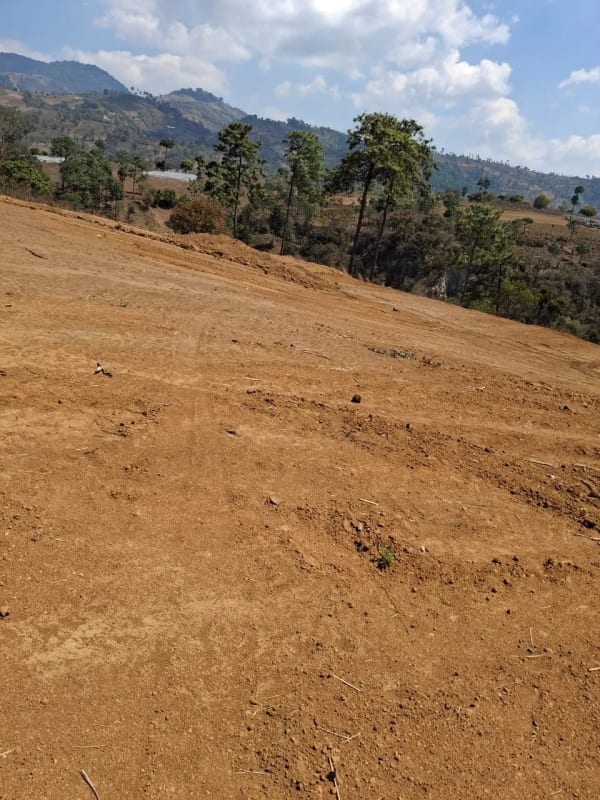 𝐓𝐄𝐑𝐑𝐄𝐍𝐎 𝐄𝐍 𝐕𝐄𝐍𝐓𝐀-𝐒𝐔𝐌𝐏𝐀𝐍𝐆𝐎 — Terreno en Venta en Sumpango, Sacatepéquez — foto 3 de 4
