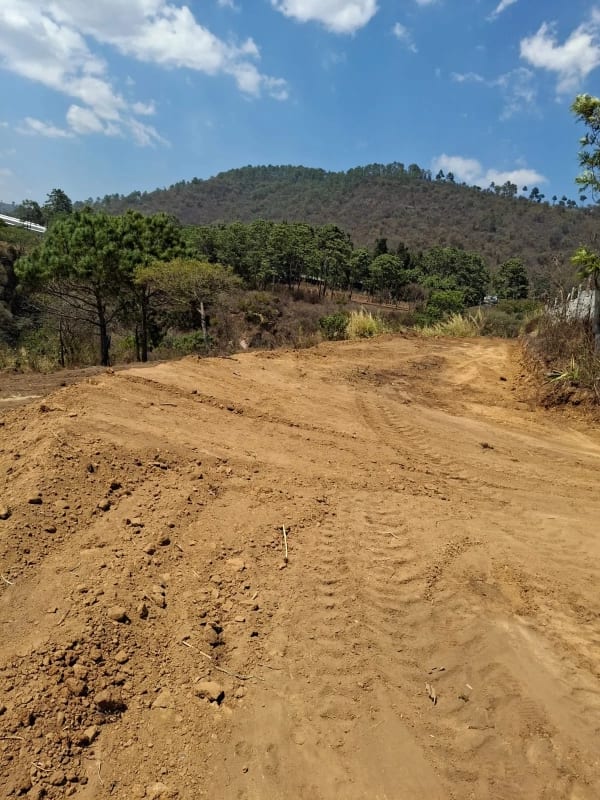 𝐓𝐄𝐑𝐑𝐄𝐍𝐎 𝐄𝐍 𝐕𝐄𝐍𝐓𝐀-𝐒𝐔𝐌𝐏𝐀𝐍𝐆𝐎 — Terreno en Venta en Sumpango, Sacatepéquez — foto 2 de 4