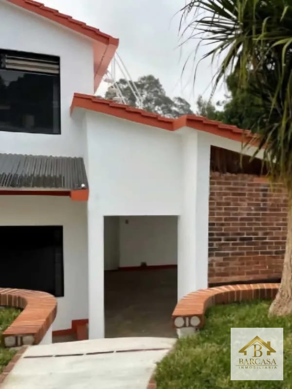 Se vende Casa amplia en Manantiales km 19 carretera a San José Pinula, Carretera al Salvador. — Casa en Venta en Carretera a El Salvador, Guatemala, Ciudad — foto 7 de 9