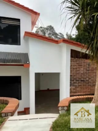 Se vende Casa amplia en Manantiales km 19 carretera a San José Pinula, Carretera al Salvador. — Casa en Venta en Carretera a El Salvador, Guatemala, Ciudad — miniatura 7 de 9