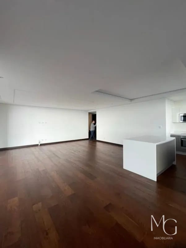 Vendo Penthouse en Edificio Vasanta Zona 10 — Apartamento en Venta en Vasanta, Zona 10, Guatemala, Ciudad — foto 7 de 7