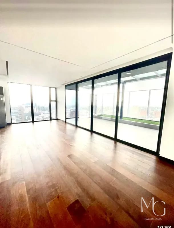 Vendo Penthouse en Edificio Vasanta Zona 10 — Apartamento en Venta en Vasanta, Zona 10, Guatemala, Ciudad — foto 6 de 7
