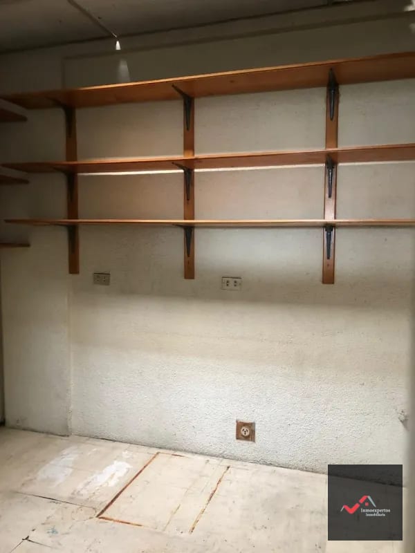 OFICINA EN RENTA ZONA 10 EDIFICIO S Y M — Oficina en Alquiler en Zona 10, Guatemala, Ciudad — foto 4 de 12