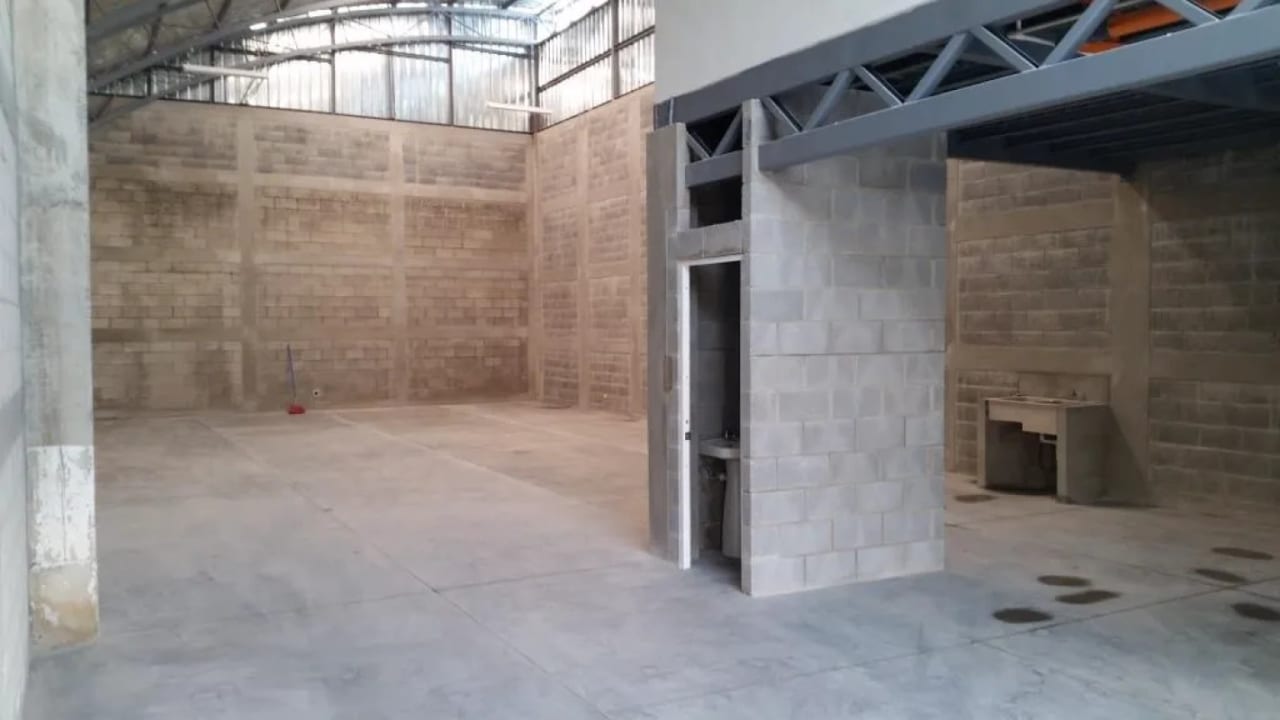 En renta Ofibodega para estrenar en el Naranjo, zona 4 de Mixco — Bodega / Ofibodega en Alquiler en Condado Naranjo, Zona 4 Mixco, Guatemala, Ciudad — foto 2 de 3