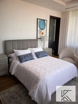 Moderno y Lujoso Penthouse en el Edificio Milenia, zona 10 — Apartamento en Venta en Milenia, Zona 10, Guatemala, Ciudad — miniatura 9 de 16