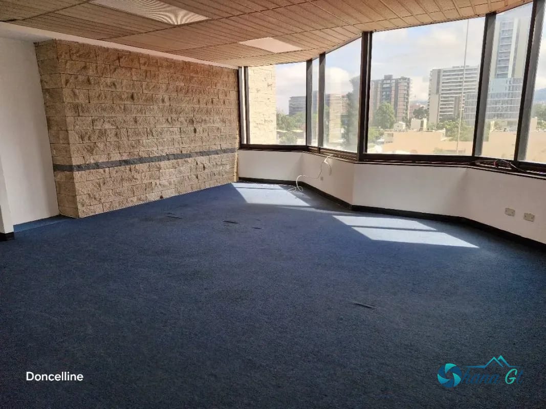 Oficinas en Renta, Excelente Ubicación en Zona 10 — Oficina en Alquiler en Zona 10, Guatemala, Ciudad — foto 1 de 3