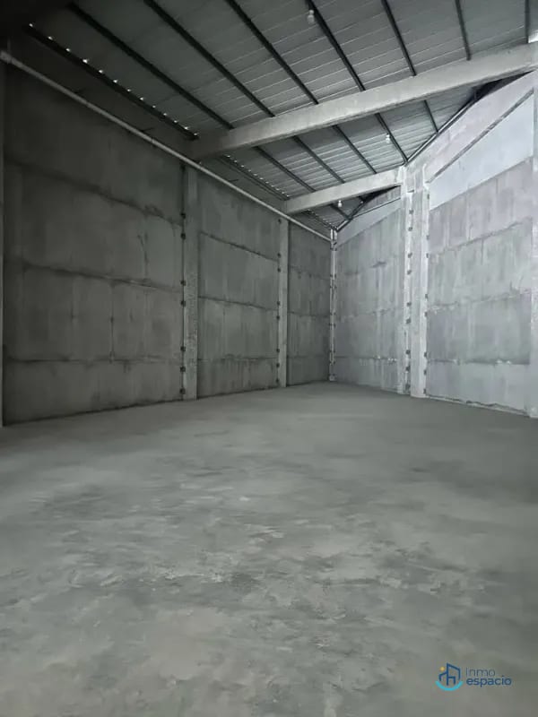 Bodega en renta en Zona 18 — Bodega / Ofibodega en Alquiler en Zona 18, Guatemala, Ciudad — foto 10 de 17