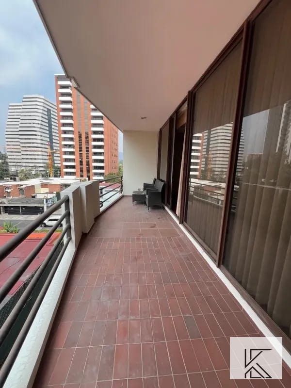 Apartamento en ALQUILER en Casa Rialto, zona 14 — Apartamento en Alquiler en Casa Rialto, Zona 14, Guatemala, Ciudad — foto 8 de 14