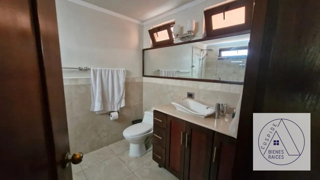 Zona 15 La Hondonada se vende casa grande — Casa en Venta en Zona 15, Guatemala, Ciudad — foto 8 de 10