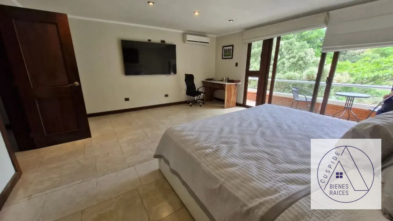 Zona 15 La Hondonada se vende casa grande — Casa en Venta en Zona 15, Guatemala, Ciudad — foto 6 de 10