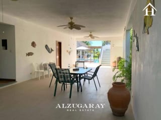 CASA AMUEBLADA FRENTE AL MAR - 5 HAB. / CONDOMINIO CHULAMAR — Casa en Venta en Puerto San José, Escuintla — miniatura 6 de 12