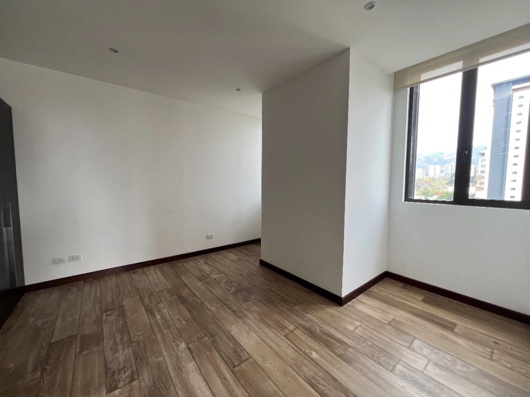 Apartamento Renta Edificio Vhista 2 Dormitorio, 1 Parqueo tánde114MTS2, Balcón amplio — Apartamento en Alquiler en Zona 15, Guatemala, Ciudad — foto 5 de 10