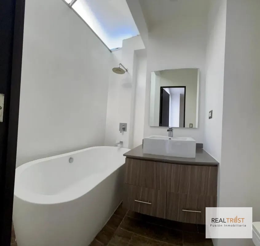 APARTAMENTO EN VENTA DESTINY KM 14.5 CAES — Apartamento en Venta en Carretera a El Salvador, Guatemala, Ciudad — foto 8 de 15
