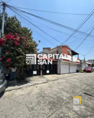 Casa en venta en San Cristóbal col Panorama de 6 habitaciones amplio jardín y apartamento independiente — Casa en Venta en *Otro / No especificar, Zona 8 Mixco, Guatemala, Ciudad — miniatura 1 de 11