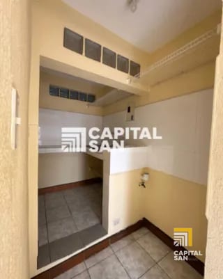 Casa en venta en San Cristóbal col Panorama de 6 habitaciones amplio jardín y apartamento independiente — Casa en Venta en *Otro / No especificar, Zona 8 Mixco, Guatemala, Ciudad — miniatura 6 de 11
